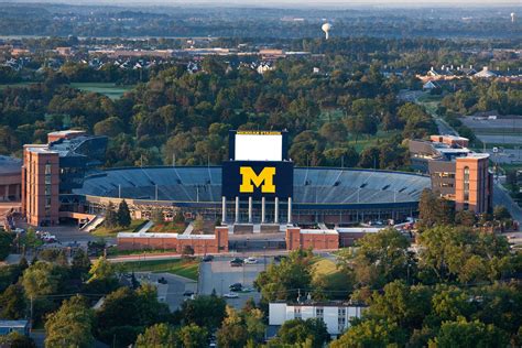 michigan stadium