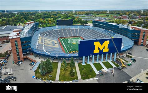 michigan wolverines stadium