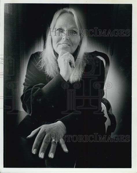 micki dahne biography examples