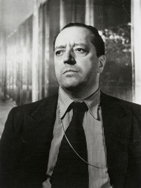 Mies Van Der Rohe