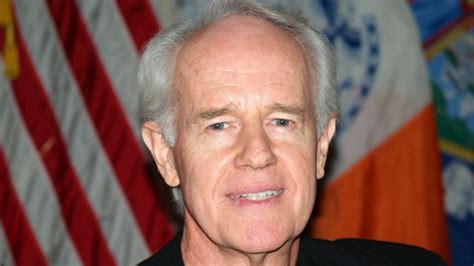 mike farrell actor net worth