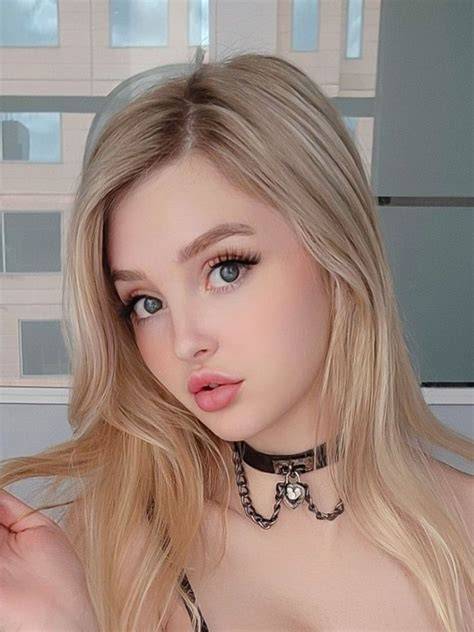 mikomin nudes