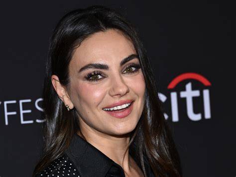 mila kunis nud