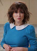 Milana Vayntrub Mrskin