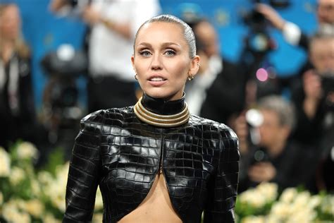 miley cyrus onlyfan