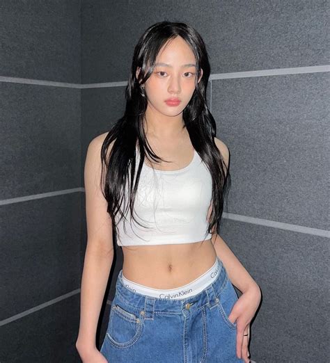 minji nude