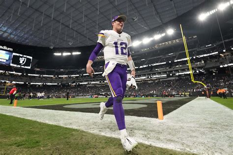 minnesota quarterback