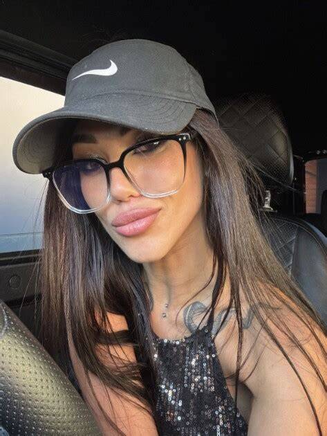 miss bell boosty