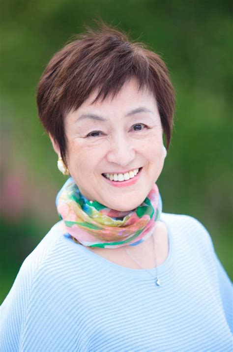 mitsuko hoshi biography examples