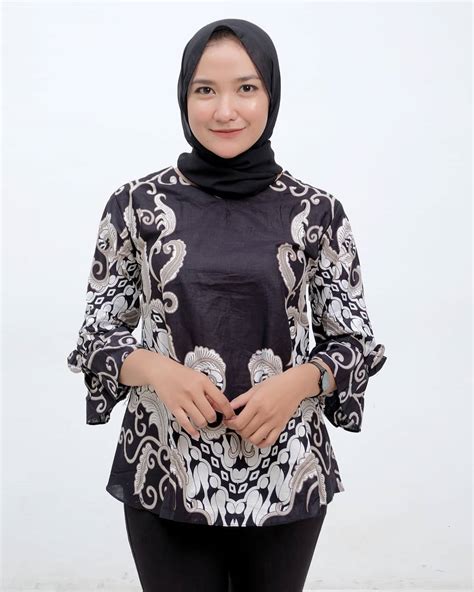 Model Baju Batik Sinoman Modern  Model Baju Batik Wanita Islami Kekinian Dan Modern - Model Baju Batik Sinoman Modern