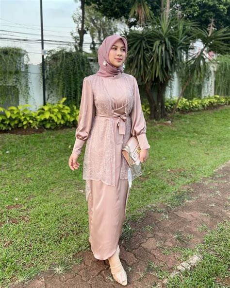 Model Baju Bridesmaid Hijab Kekinian Terbaru 2022 Model Seragam - Model Seragam