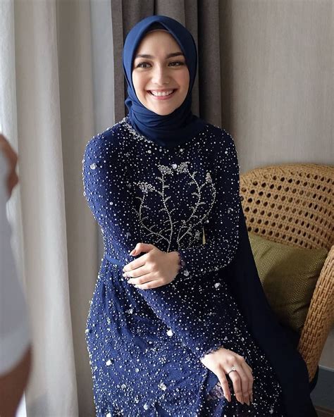 Model Baju Kebaya Artis Berhijab Baju Busana Muslim Model Baju Perawat Berhijab - Model Baju Perawat Berhijab