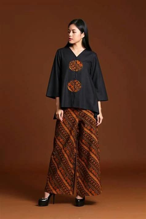 model baju setelan kulot batik