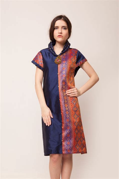 Model Dan Varian Baju Batik Modern Untuk Wanita Model Baju Batik Sinoman Modern - Model Baju Batik Sinoman Modern