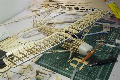 Model Plane Building From A To Z Basic Flying Models Data For Advanced Modelers And Beginners