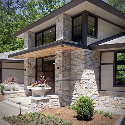 Modern Homes With Stone Front