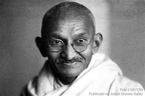 mohandas karamchand gandhi biography summary of 10