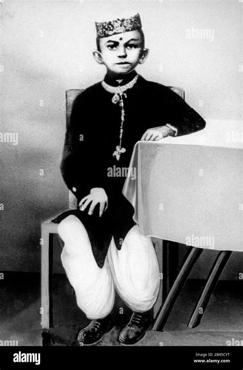 mohandas karamchand gandhi childhood