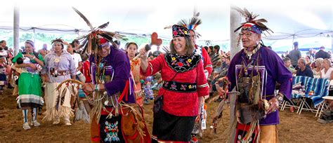 mohegan indians