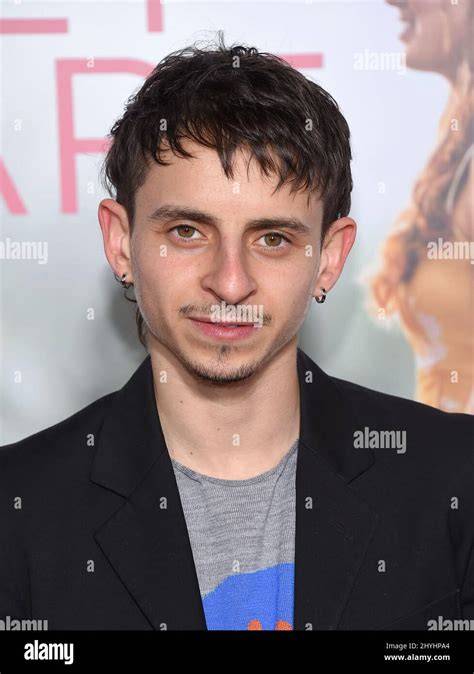 moises arias nude