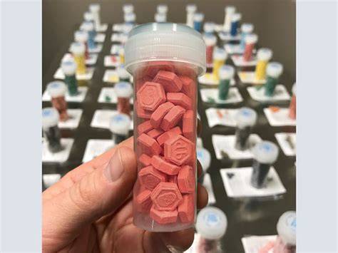molly pills nude