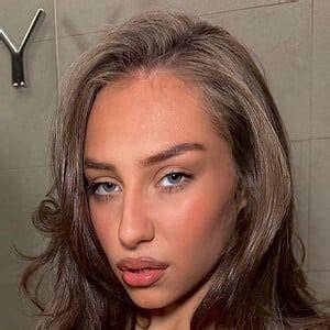 molly richards nude