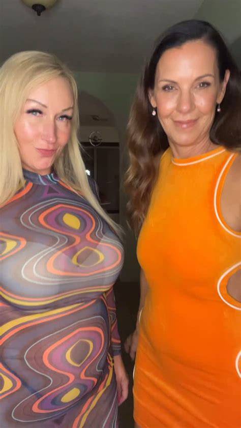 momma bombshell nude