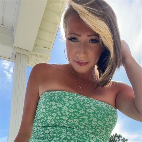 mommysstretchedholes OnlyFans leaked content