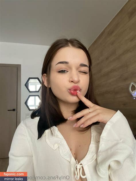 mon petite onlyfans leak