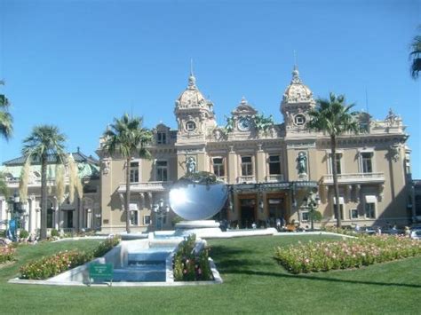 monte carlo casino net worth ynoa