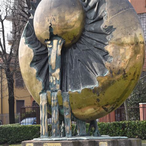 Monumenti D'avorio