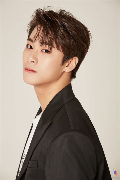 moonbin | Kpop singer Moonbin VnExpress International