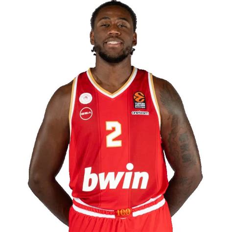 moses wright basketball player