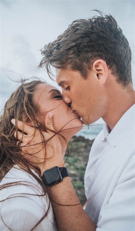 most romantic kisses girlfriend and boyfriend images tumblr