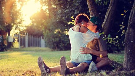 most romantic kisses girlfriend and boyfriend lovers