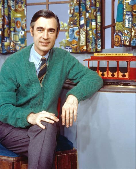mr rogers biography