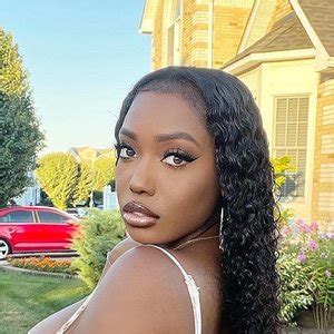 mswandaxo creator profile