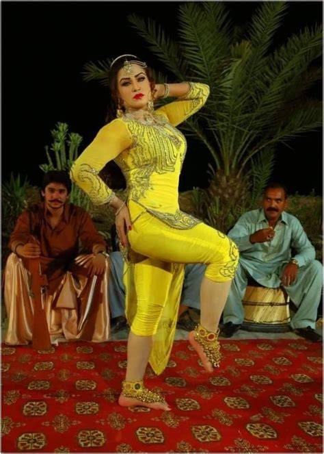 mujra nude pakistani