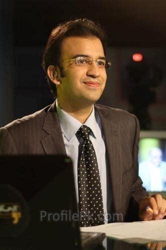 muneeb farooq biography