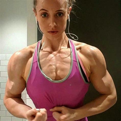 muscle lady naked