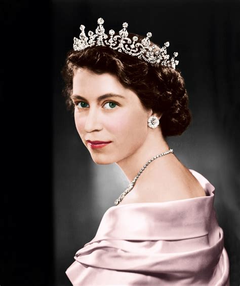 nữ hoàng anh | Nhng iu t bit v N hong