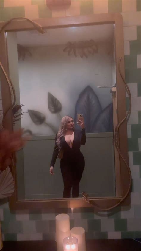 nadjavee nude