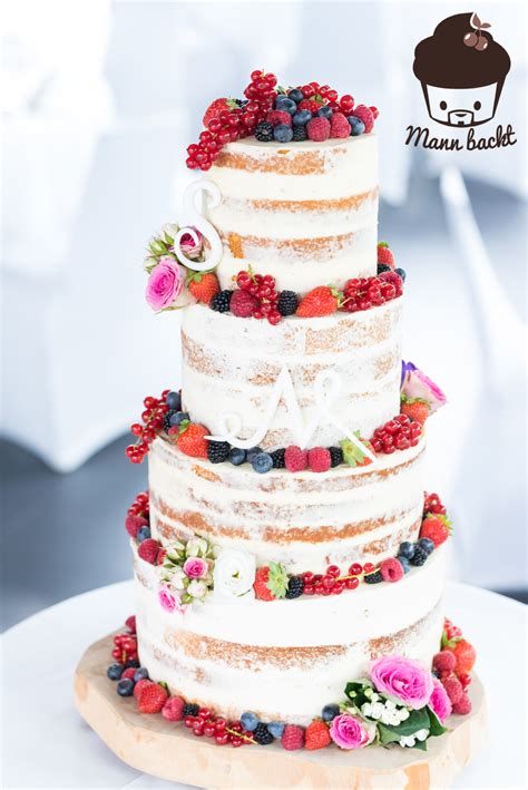 Naked Cake Beeren