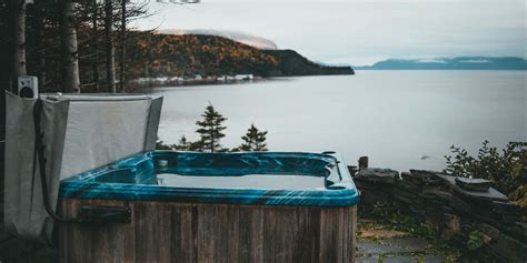 naked hot tub