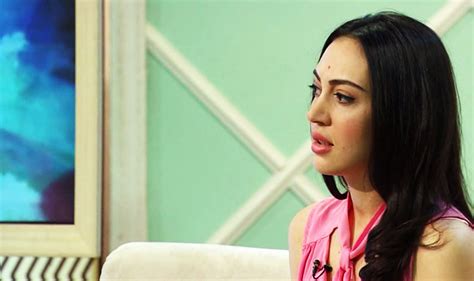 narine petrosyan biography examples