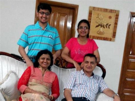 navsheen singhal biography