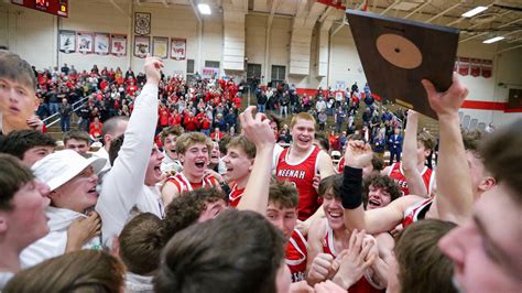 Neenah Rockets Returning To High School Boys Basketball Division Of Education - Division Of Education