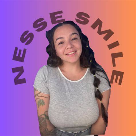 nesse smile nude