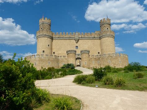 new castle of manzanares el real