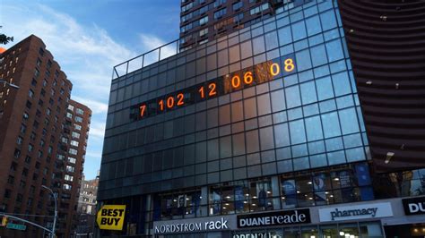 new york time clock